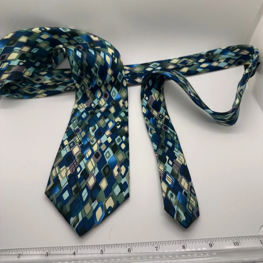 J. Garcia Necktie Geometric Diamond Pattern Blue Green Silk‎ Blend